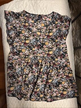 SHEIN Black Floral V-Neck Flutter Sleeve Mini Dress
